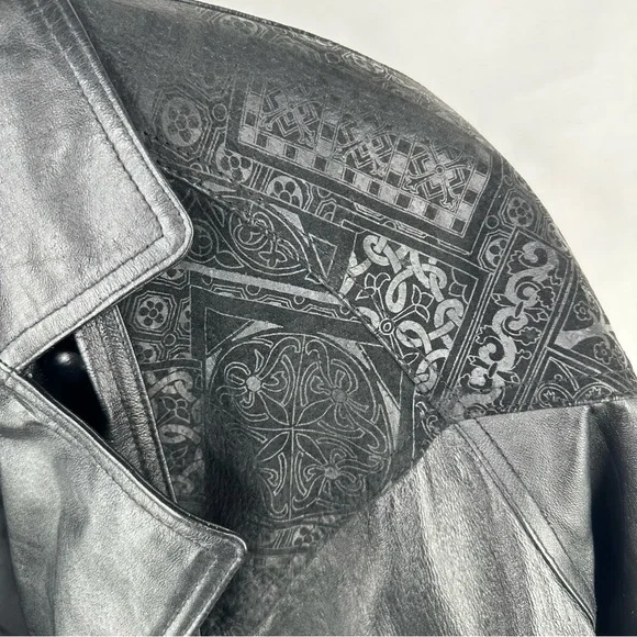 Vintage 80s Wilsons Womens Black Leather Batwing Bomber Jacket Embossed Sz XL - Picture 2 of 10